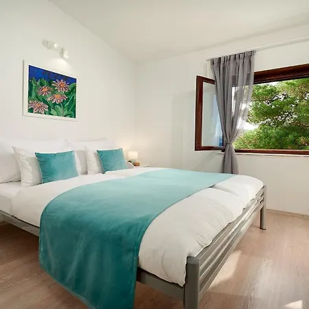 Charming Beachfront On The Island Solta Villa