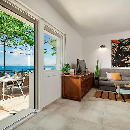Charming Beachfront On The Island Solta Villa